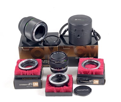 Lot 257 - An Olympus OM Macro 50mm  Lens & Close-up Accessories.