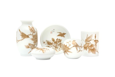 Lot 730 - A SET OF FIVE CHINESE PORCELAIN SCHOLAR'S OBJECTS, SIGNED LIU YUCEN (1904-1969)