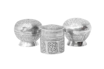Lot 1098 - A GROUP OF THREE MALAYSIAN SILVER LIME BOXES
