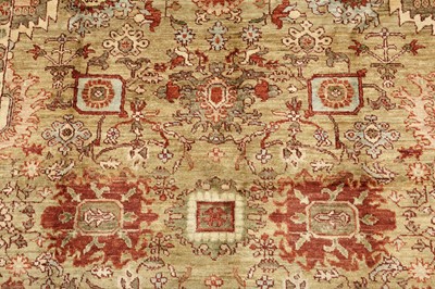 Lot 42 - ARTS & CRAFTS DESIGN CARPET
