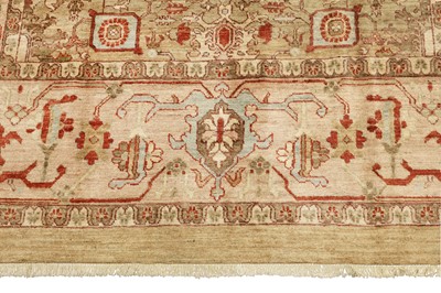 Lot 42 - ARTS & CRAFTS DESIGN CARPET