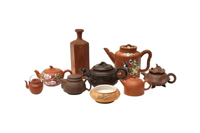 Lot 747 - A GROUP OF SEVEN YIXING ZISHA TEAPOTS, A VASE AND A WASHER