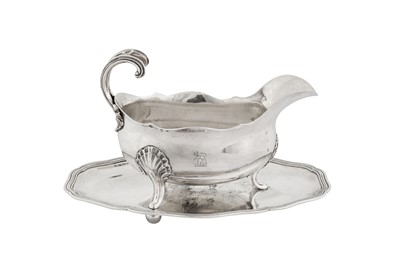 Lot 258 - A late 19th century French 950 standard silver sauceboat on stand, Paris circa 1890 by Flamant & Fils (active 1880 - 1891)
