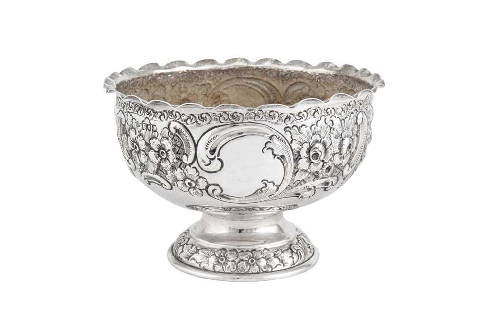 Lot 389 - A Victorian sterling silver rose bowl, London 1898 by Wakely and Wheeler