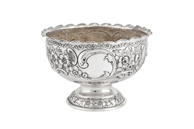Lot 389 - A Victorian sterling silver rose bowl, London 1898 by Wakely and Wheeler