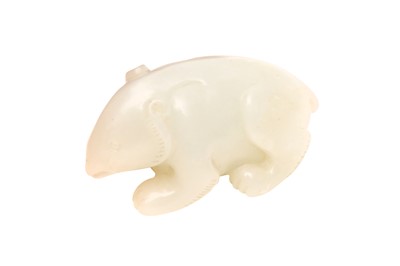 Lot 515 - A CHINESE PALE-CELADON JADE 'BEAR' CARVING