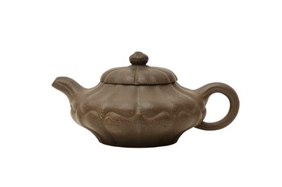 Lot 803 - A CHINESE YIXING ZISHA 'FOLIATE' TEAPOT AND COVER