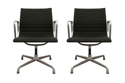 Lot 440 - A EAMES EA108 OFFICE SWIVEL CHAIR BY VITRA