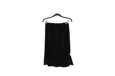 Lot 520 - Vivienne Westwood Black Velvet Fluted Skirt - Size 12