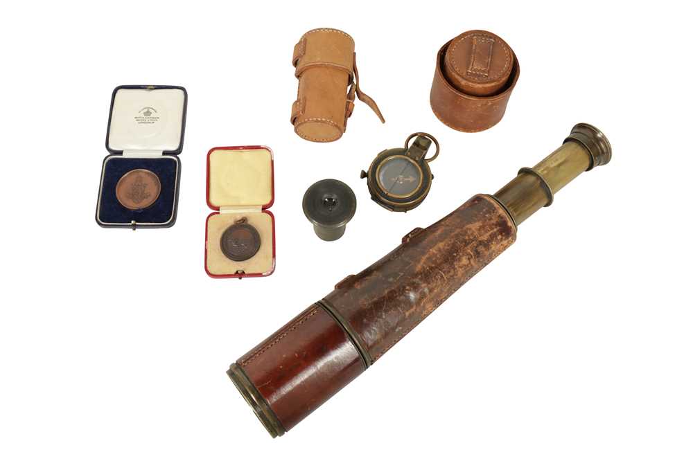 Lot 142 - A WWI LEATHER BOUND BRASS SPOTTING TELESCOPE