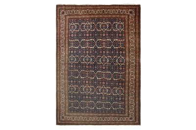 Lot 93 - AN ANTIQUE FERAGHAN CARPET, WEST PERSIA