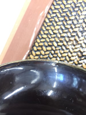 Lot 519 - A CHINESE BROWN LACQUER ‘DRAGON’ DISH