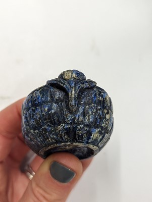 Lot 153 - A SMALL CHINESE LAPIS LAZULI TWIN-HANDLED BOWL