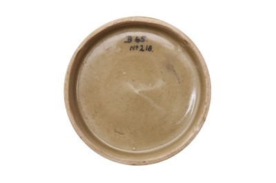 Lot 117 - A CHINESE LONGQUAN CELADON DISH