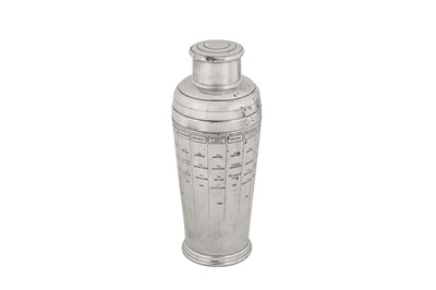 Lot 325 - A George V silver plated (EPNS) Art Deco cocktail shaker, circa 1930