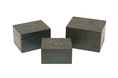 Lot 1016 - A SET OF THREE FUZHOU LACQUER BOXES AND COVERS