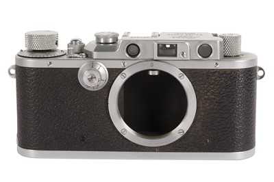 Lot 134 - A Leica IIIa Rangefinder Camera