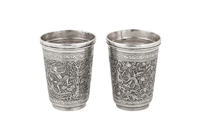 Lot 158 - A pair late 19th / early 20th century Chinese Export (Thai) silver beakers, circa 1900 by Bao Xing