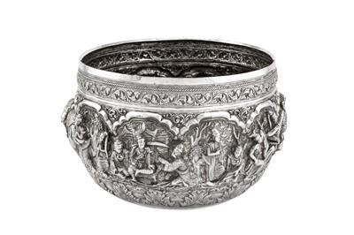 Lot 457 - A BURMESE REPOUSSÉ SILVER BOWL