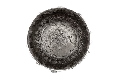 Lot 457 - A BURMESE REPOUSSÉ SILVER BOWL