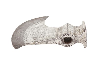 Lot 271 - A PARCEL-GILT SILVER-DAMASCENED STEEL SADDLE-AXE HEAD (TABARZIN)