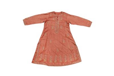 Lot 317 - AN EMBROIDERED KASHMIRI KURTA