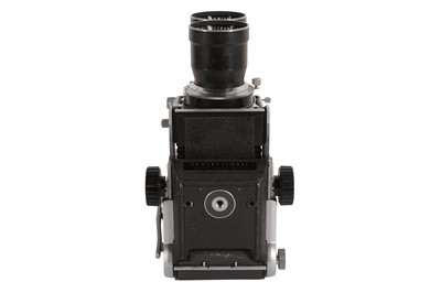 Lot 200 - A Mamiya C3 Professional TLR Camera