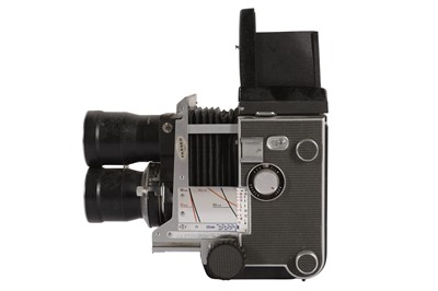 Lot 200 - A Mamiya C3 Professional TLR Camera