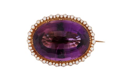 Lot 130 - An amethyst and seed pearl brooch, circa 1900