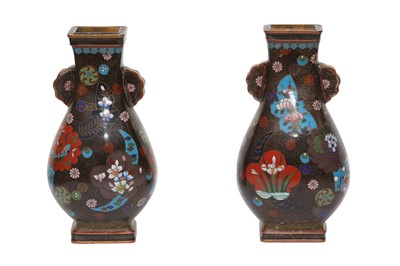 Lot 1392 - A PAIR OF JAPANESE CLOISONNE VASES, EARLY 20TH CENTURY