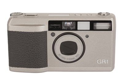 Lot 60 - A Ricoh GR1 35mm Compact Camera