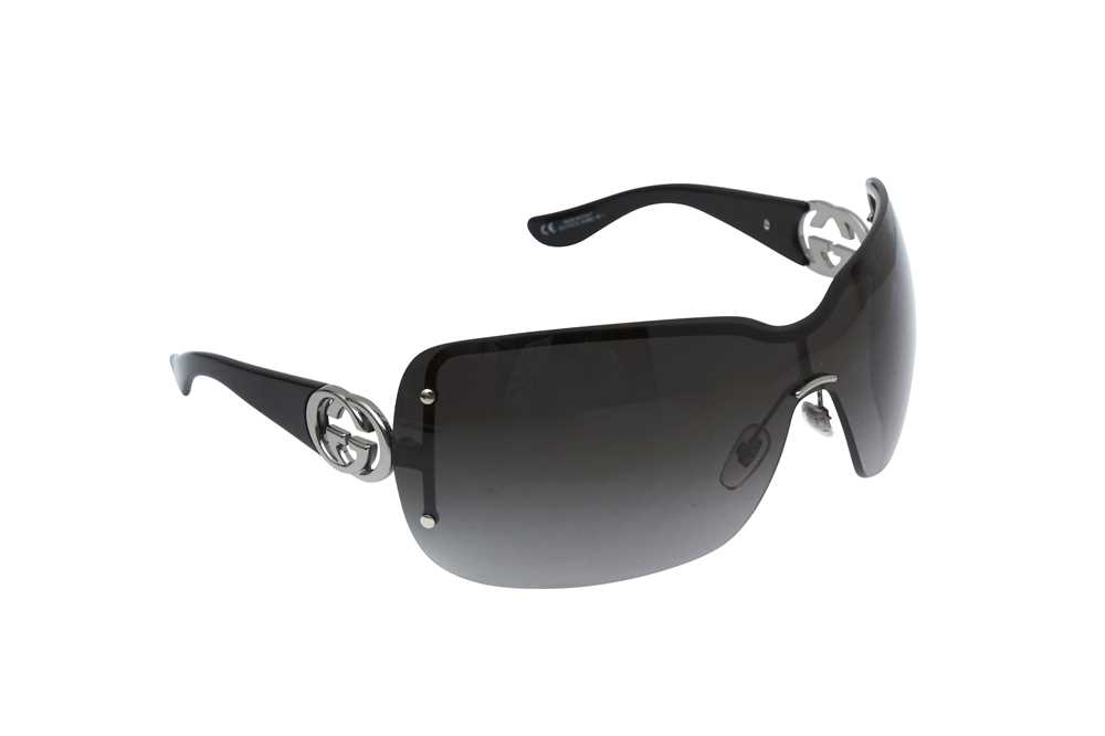 Lot 584 - Gucci Black GG Oversized Shield Sunglasses