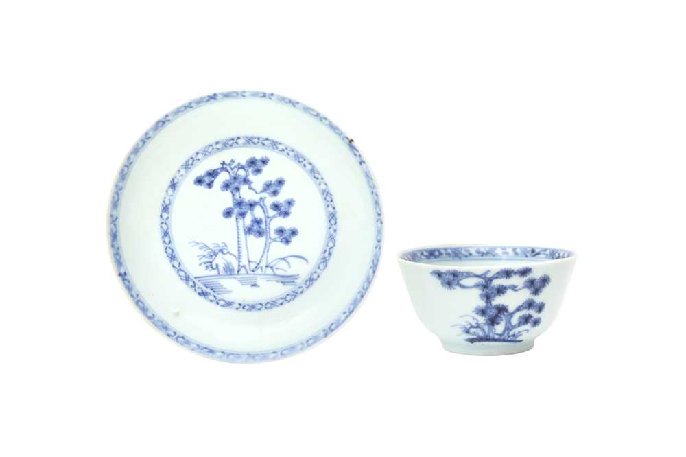 Lot 169 - A CHINESE BLUE AND WHITE CUP AND SAUCER FROM THE NANKING CARGO