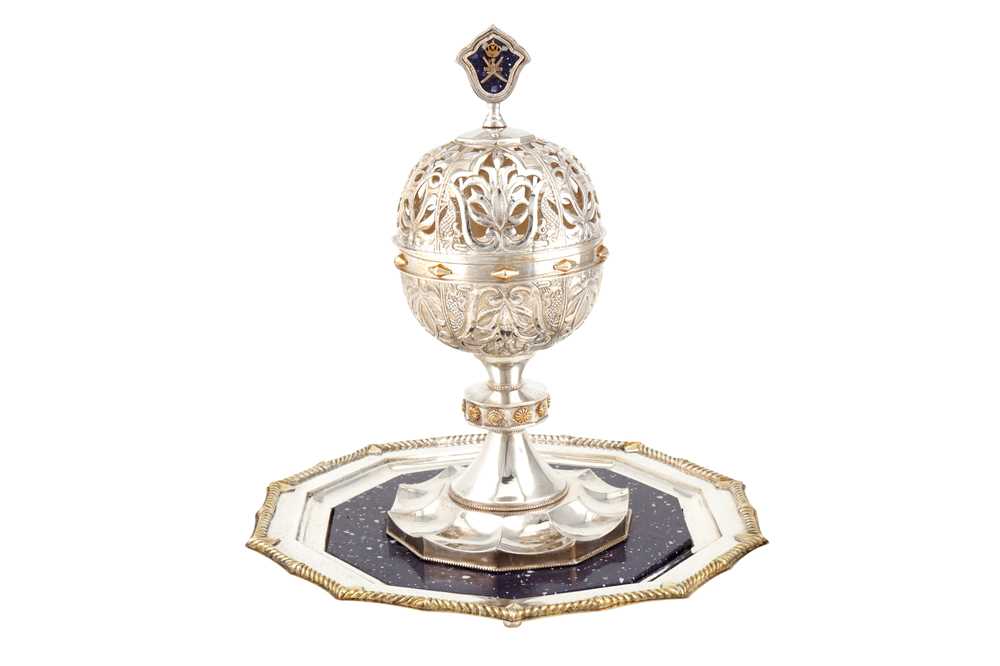 Lot 196 - An early 21st century Omani parcel gilt silver Royal presentation incense burner