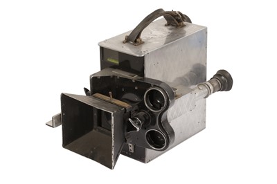 Lot 403 - A Newma`n Sinclair Auto Kine Model N 35mm Cine Camera