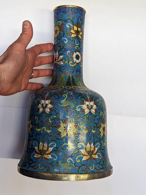 Lot 135 - A CHINESE CLOISONNÉ AND GILT-COPPER MALLET VASE