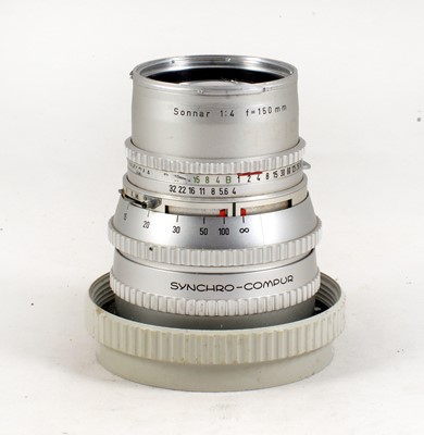 Lot 214 - A Chrome Hasselblad 500c Medium Format Camera Outfit.