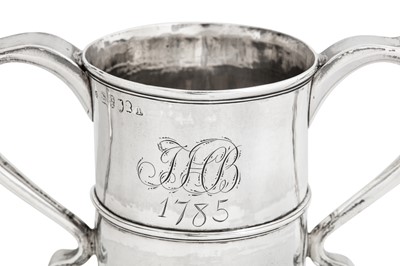 Lot 446 - A George III provincial sterling silver twin handled cup, Newcastle 1809 by Dorothy Langlands