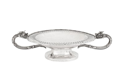Lot 180 - An early 20th century Chinese Export silver twin handled bowl, Shanghai dated 1914, retailed by Wing Nam of Hong Kong