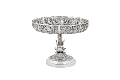 Lot 183 - An early 20th century Chinese Export silver pedestal bowl or comport, Shanghai circa 1910, marked Liang Sheng, retailed by Tuck Chang