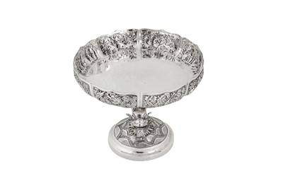 Lot 183 - An early 20th century Chinese Export silver pedestal bowl or comport, Shanghai circa 1910, marked Liang Sheng, retailed by Tuck Chang