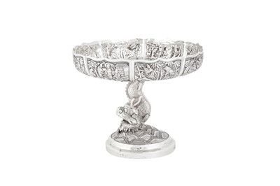 Lot 183 - An early 20th century Chinese Export silver pedestal bowl or comport, Shanghai circa 1910 retailed by Tuck Chang