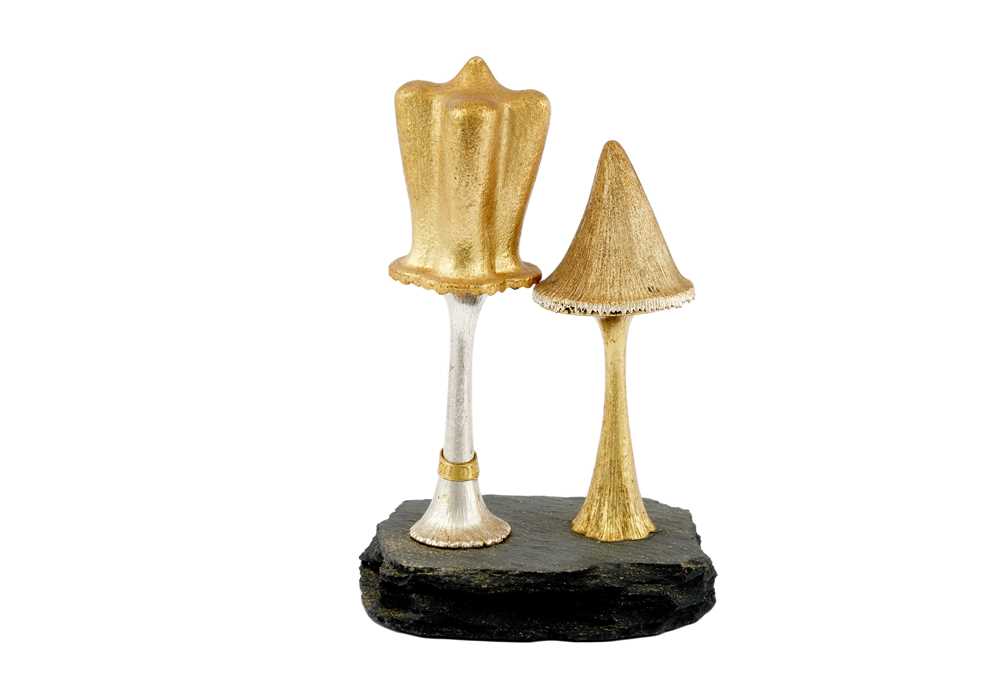 Lot 93 - AN ELIZABETH II PARCEL GILT STERLING SILVER ROYAL COMMEMORATIVE SURPRISE MUSHROOM SET, LONDON 1981 BY CHRISTOPHER NIGEL LAWRENCE