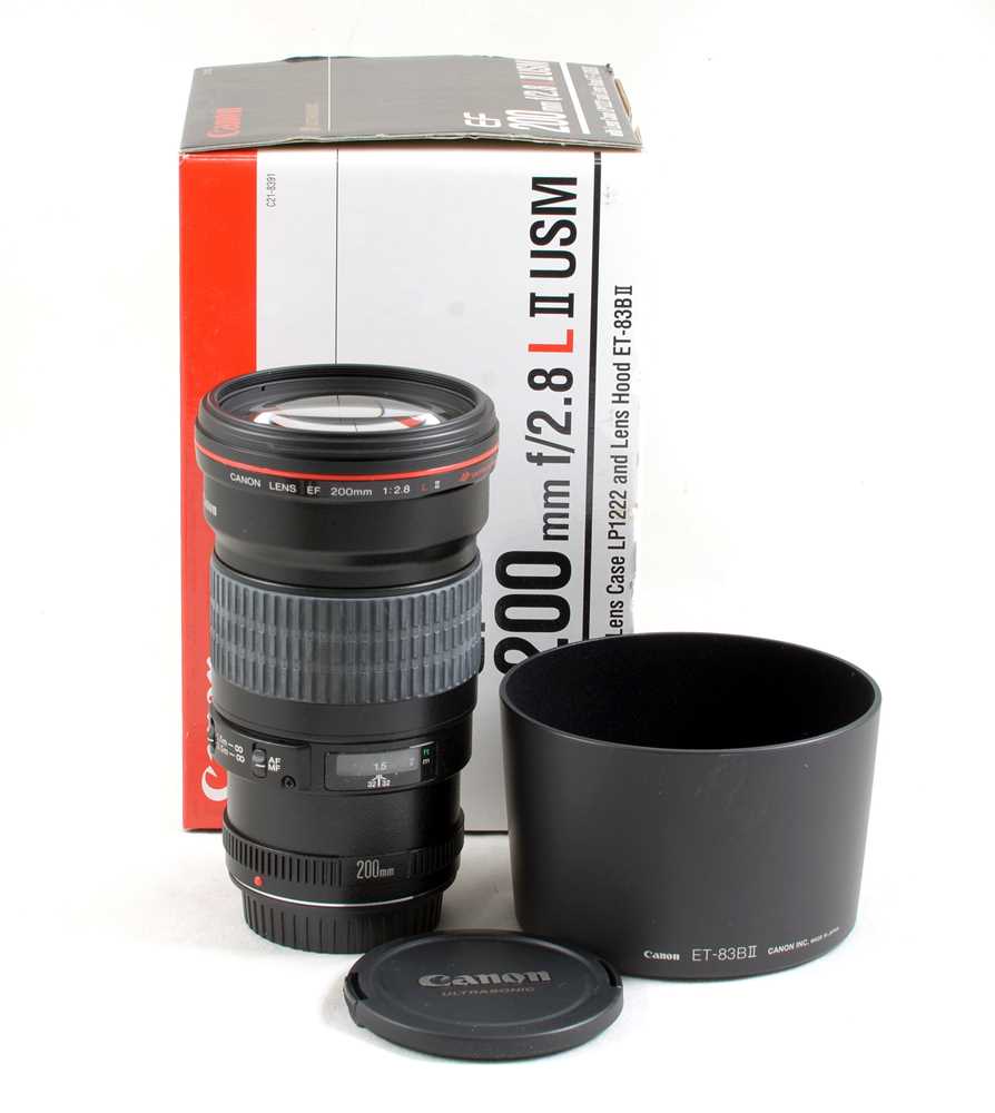 Lot 377 - Canon EF 200mm f2.8 L II Series Lens.