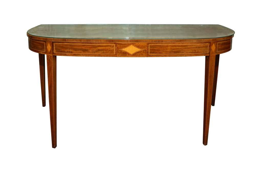 Lot 1452 - AN EDWARDIAN SHERATON REVIVAL MAHOGANY D END SERVING TABLE