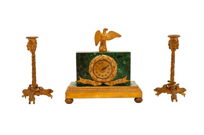 Lot 433 - A RUSSIAN EMPIRE-STYLE MALACHITE MANTEL CLOCK AND GARNITURE