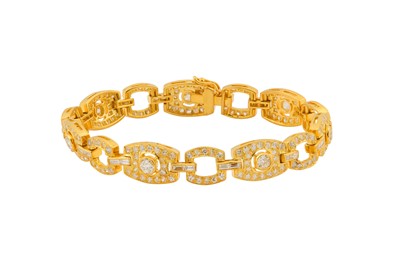 Lot 48 - A DIAMOND BRACELET