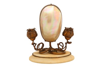 Lot 422 - A FRENCH 'PALAIS ROYAL' GRAND TOUR MOTHER OF PEARL SCENT BOTTLE HOLDER