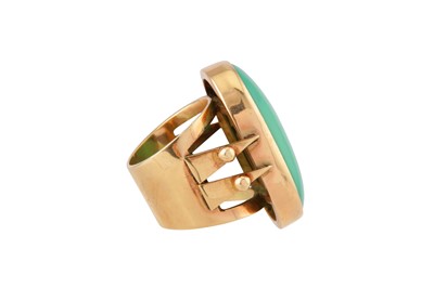 Lot 49 - Barbara Cartlidge | A turquoise and gold ring, 1964