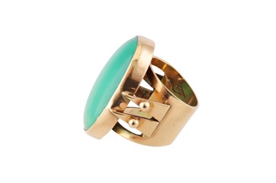 Lot 49 - Barbara Cartlidge | A turquoise and gold ring, 1964